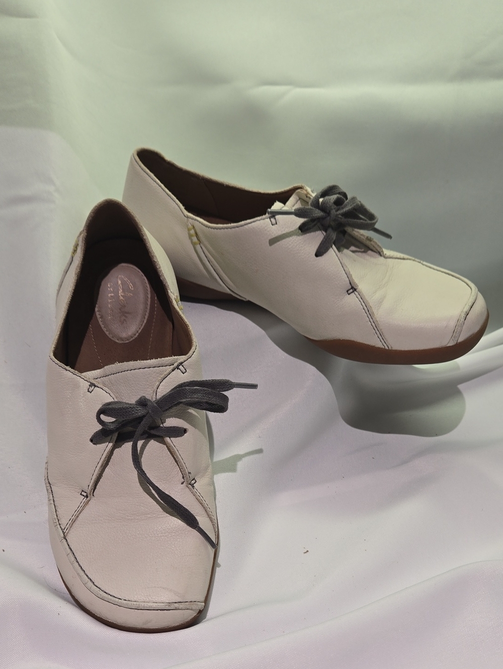 CLARK Felicia Vale 8.5 Women's Cream Leather Lace-Up Comfort Shoes